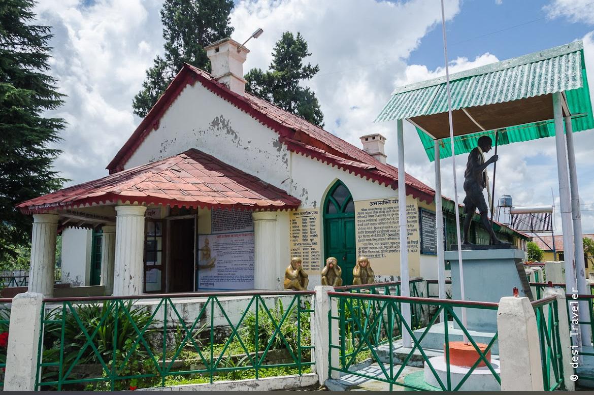 Anasakti ashram
